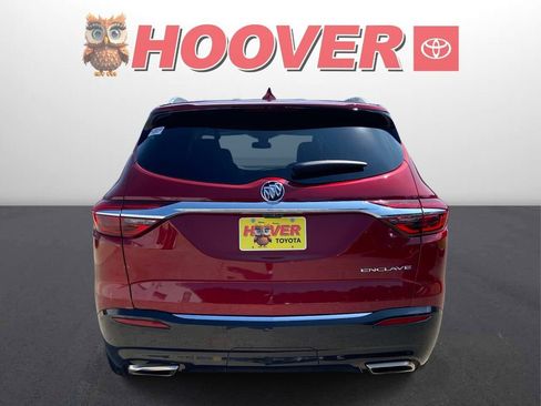Used 2019 Buick Enclave Essence FWD image 3