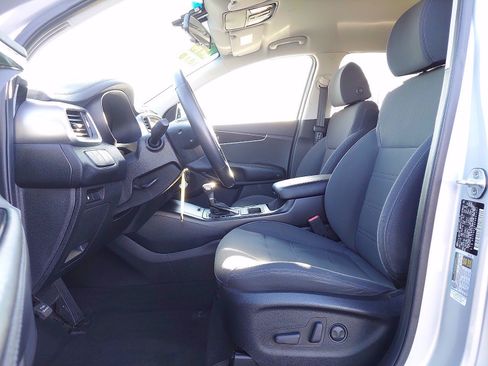 Used 2019 Kia Sorento AWD V6 w/ Option Group 020 image 13