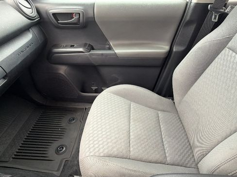 Certified 2023 Toyota Tacoma SR AWD/4WD image 12