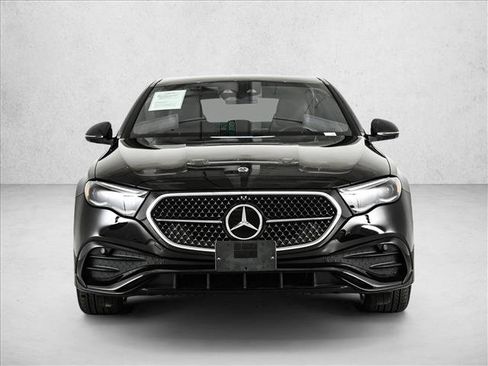 Used 2025 Mercedes-Benz E 350 4MATIC Sedan w/ Driver Assistance Package image 2