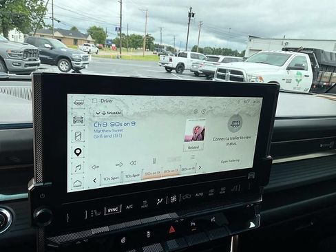Used 2024 GMC Hummer EV 3X AWD/4WD image 23
