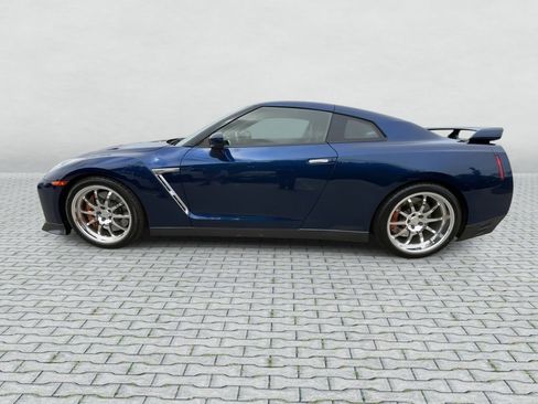 Used 2015 Nissan GT-R Premium AWD/4WD image 5
