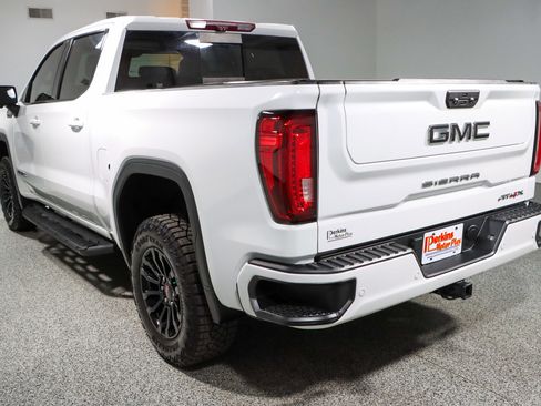 Used 2022 GMC Sierra 1500 AT4X AWD/4WD image 9