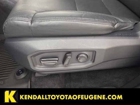 Certified 2025 Toyota Tundra SR5 w/ SR5 Premium Package AWD/4WD image 26