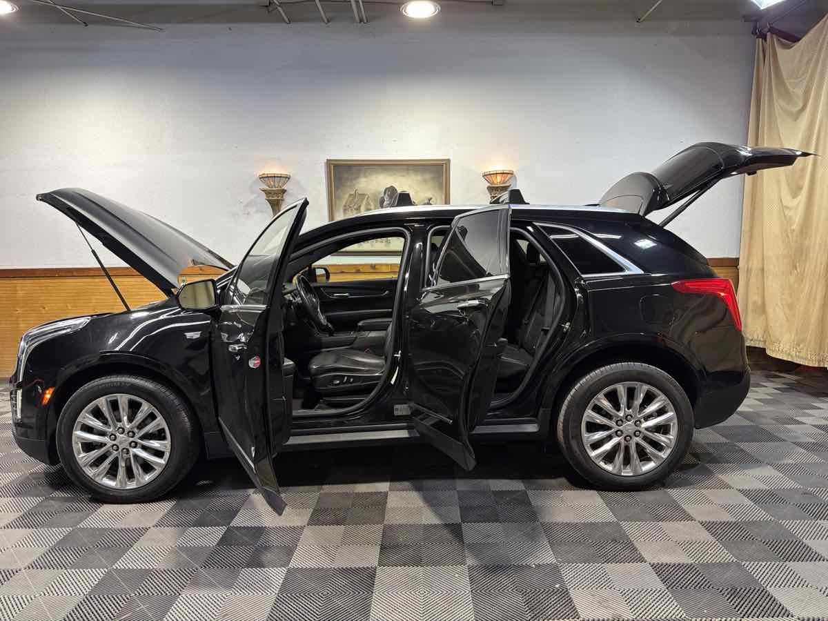 Used 2018 Cadillac XT5 Platinum AWD/4WD image 12