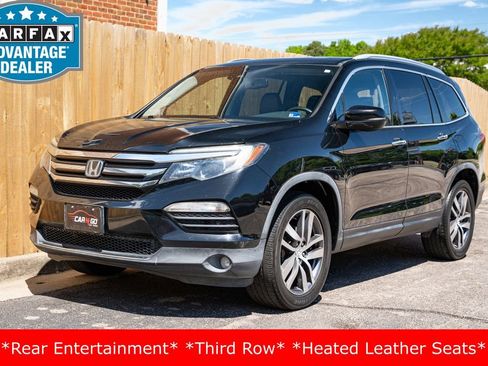 Used 2016 Honda Pilot Touring image 1