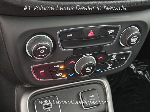 Used 2020 Jeep Compass Latitude FWD image 35
