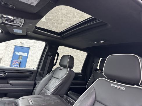 Used 2024 GMC Sierra 2500 AT4X image 11