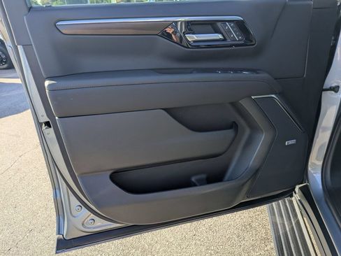 New 2026 Chevrolet Tahoe High Country AWD/4WD image 9