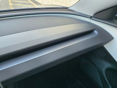 Used 2024 Tesla Model 3 Performance image 29