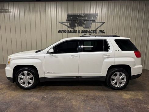 Used 2017 GMC Terrain SLE w/ Convenience Package image 3