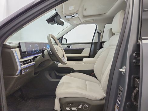 Used 2024 Hyundai Santa Fe Calligraphy image 6