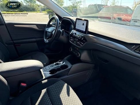 Used 2023 Ford Escape Active AWD/4WD image 9