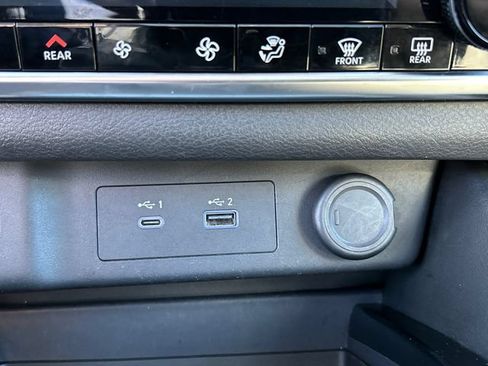 Certified 2023 Nissan Rogue SL w/ SL Premium Package AWD/4WD image 19