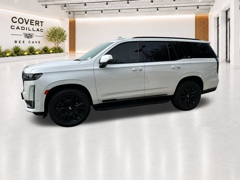 Used 2022 Cadillac Escalade Sport w/ Touring Package AWD/4WD image 5