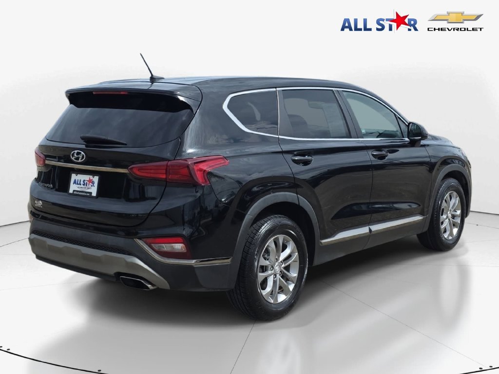 Used 2019 Hyundai Santa Fe SE FWD image 3