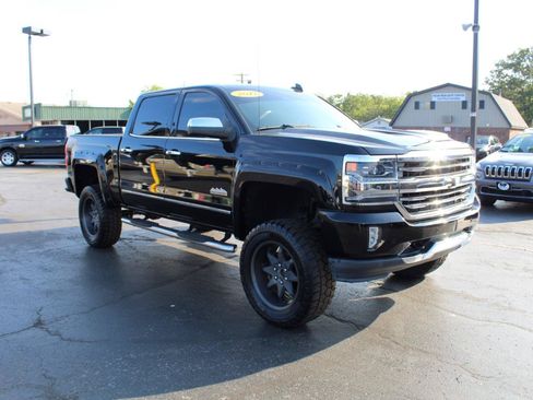 Used 2017 Chevrolet Silverado 1500 High Country AWD/4WD image 3