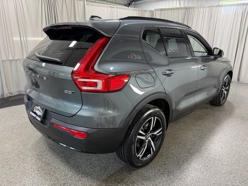 Used 2026 Volvo XC40 B5 Core AWD/4WD image 4