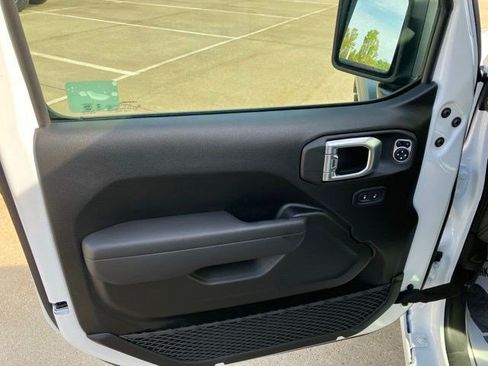 New 2026 Jeep Wrangler Unlimited Sport AWD/4WD image 8