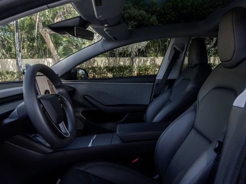 Used 2025 Tesla Model 3 Long Range RWD image 14