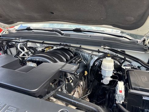 Used 2015 Chevrolet Suburban LTZ AWD/4WD image 14