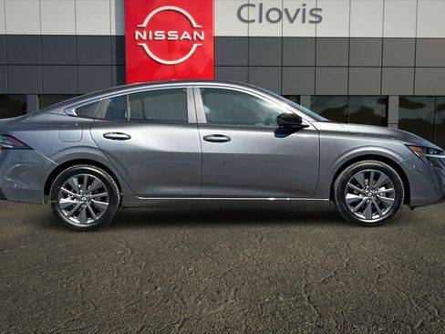 New 2026 Nissan Sentra SL image 9