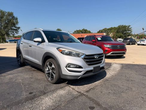 Used 2016 Hyundai Tucson Limited AWD/4WD image 8