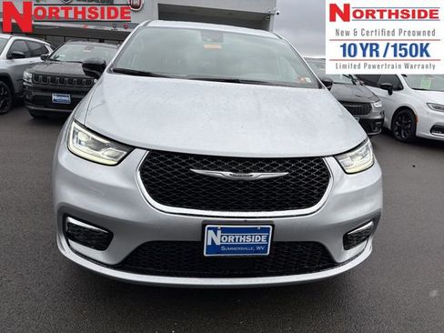 New 2026 Chrysler Pacifica Select image 2