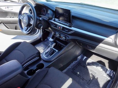 Used 2022 Kia Forte LXS image 14