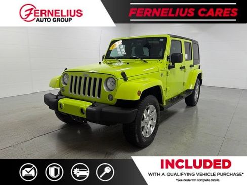 Used 2016 Jeep Wrangler Unlimited Sahara AWD/4WD image 3