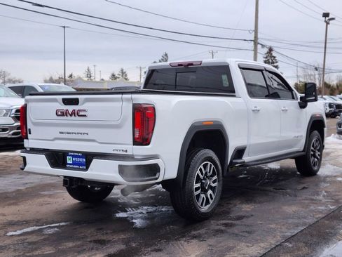 Used 2021 GMC Sierra 2500 AT4 w/ AT4 Premium Plus Package image 5
