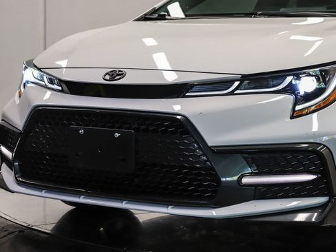 Used 2022 Toyota Corolla SE w/ Carpet Mat Package (TMS) FWD image 8