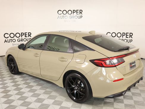 Used 2025 Honda Civic Sport image 23