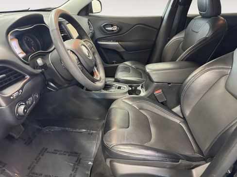 Used 2022 Jeep Cherokee Latitude Lux AWD/4WD image 7