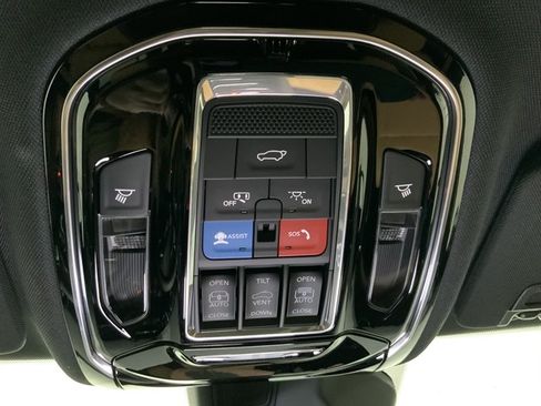 Used 2024 Jeep Grand Cherokee L Summit w/ High Altitude Package AWD/4WD image 36