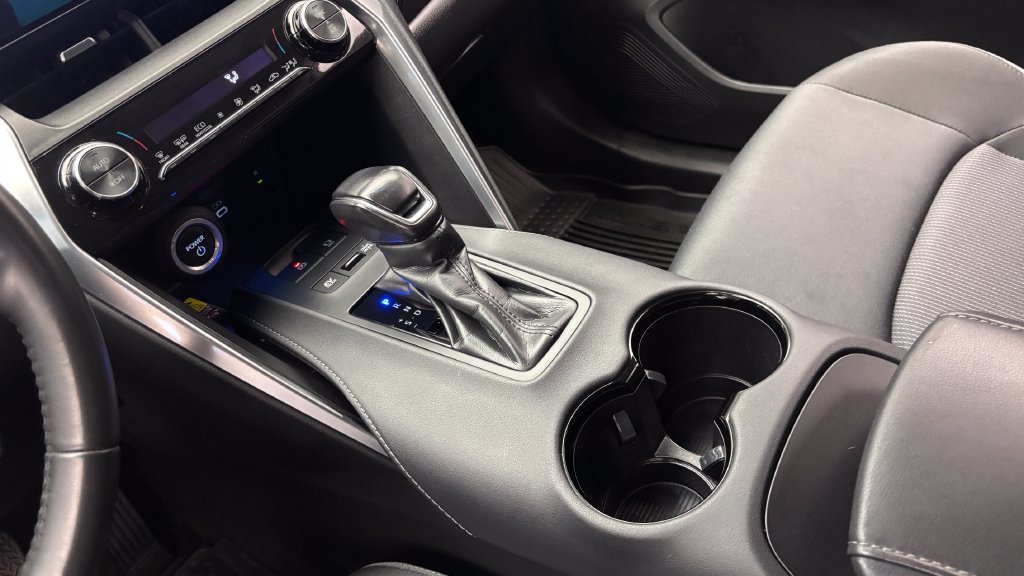 Certified 2023 Toyota Venza LE AWD/4WD image 23