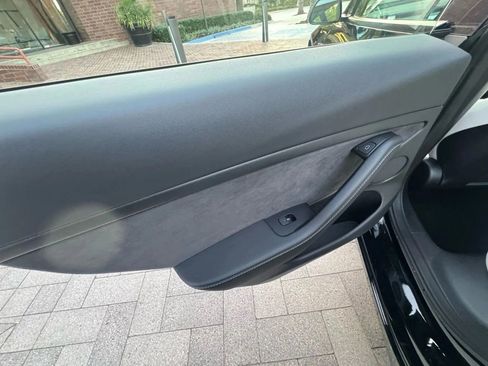 Used 2023 Tesla Model 3 Standard Range image 25