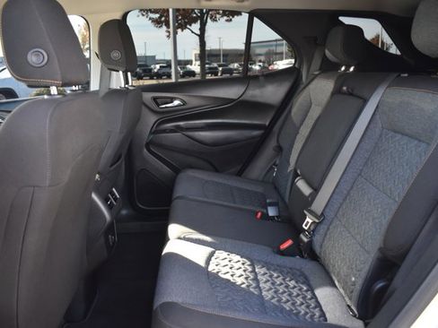 Used 2022 Chevrolet Equinox LT image 14
