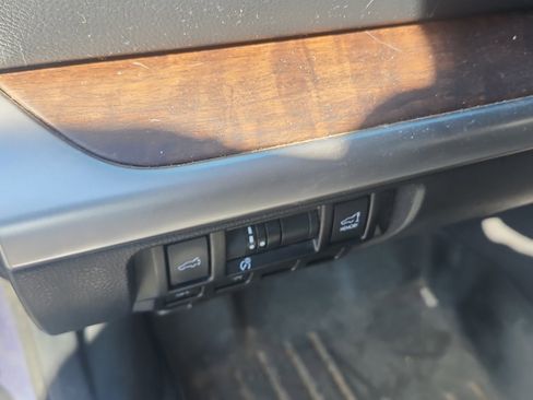 Used 2017 Subaru Outback 2.5i Limited w/ Popular Package #5 AWD/4WD image 16