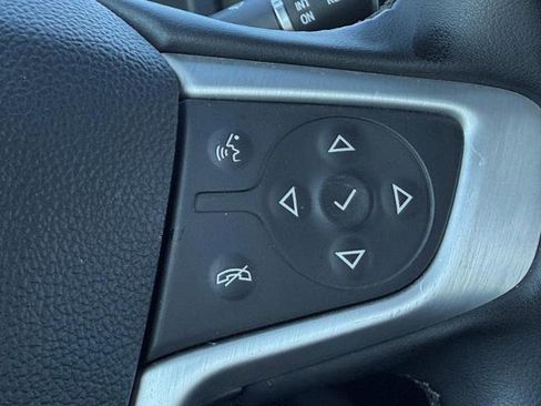 Used 2023 GMC Acadia SLT image 15