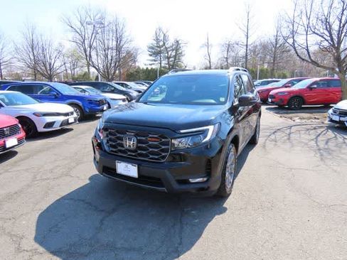 Certified 2024 Honda Passport TrailSport image 1