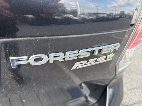Used 2017 Subaru Forester 2.5i w/ Alloy Wheel Package AWD/4WD image 8
