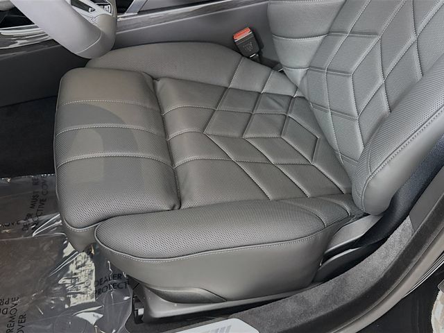 Used 2026 BMW 760i xDrive AWD/4WD image 20