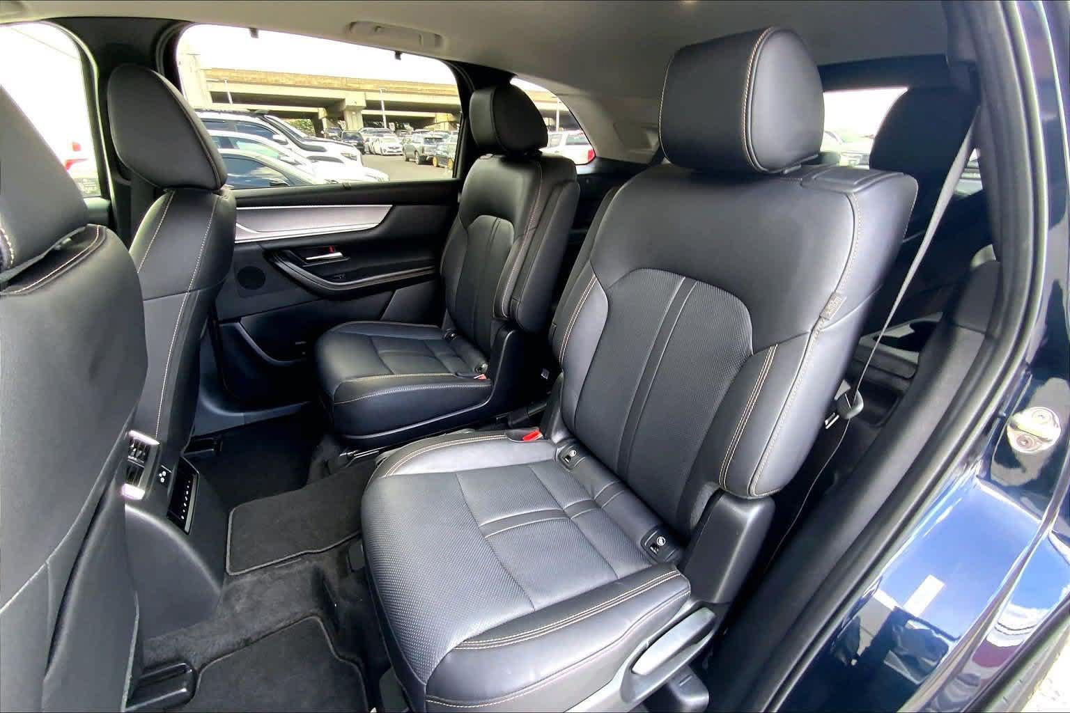Used 2024 MAZDA CX-90 3.3 Turbo w/ Preferred Plus AWD/4WD image 29
