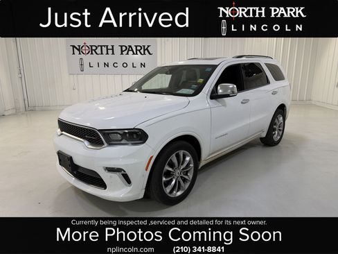 Used 2023 Dodge Durango Citadel RWD image 1