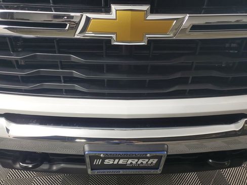 New 2026 Chevrolet Silverado 3500 LT image 10