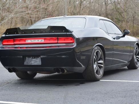 Used 2014 Dodge Challenger SRT8 Core image 5