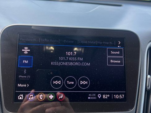 Used 2022 Chevrolet Malibu LT FWD image 32