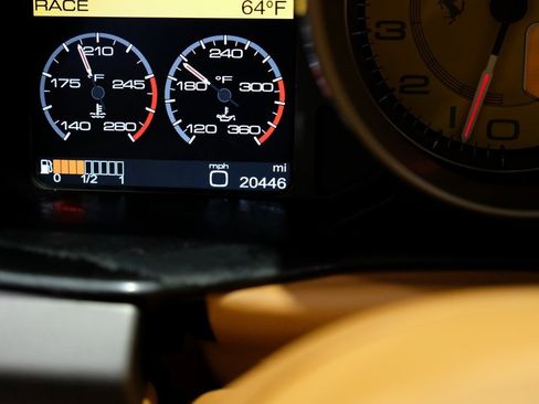 Used 2012 Ferrari 458 Italia Coupe image 14