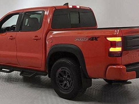 Used 2025 Nissan Frontier PRO-4X AWD/4WD image 4